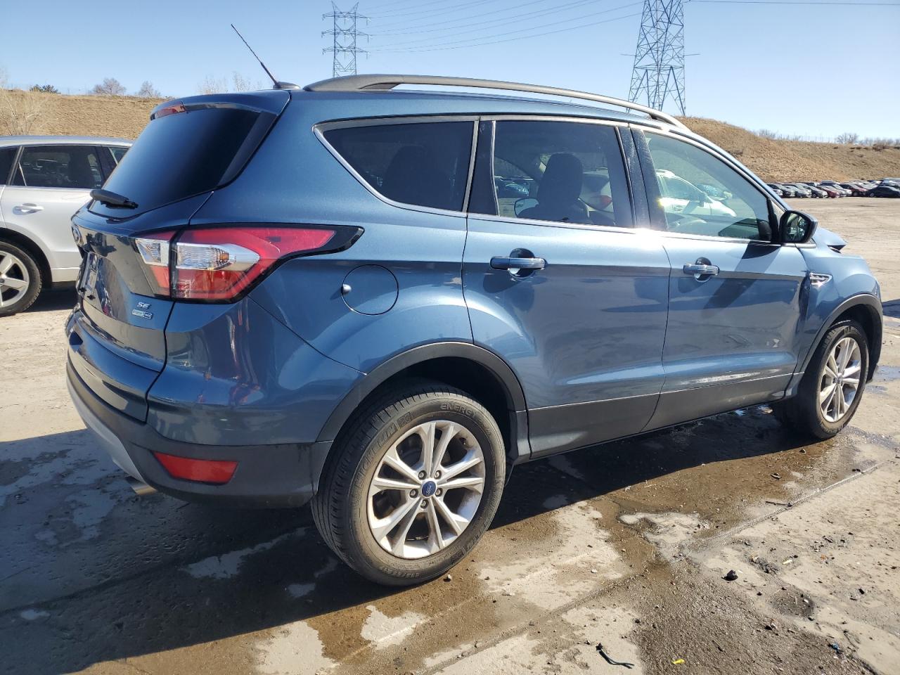 2018 Ford Escape VIN 1FMCU9GD2JUB73135 Copart auction photo, front end damage thumbnail 3
