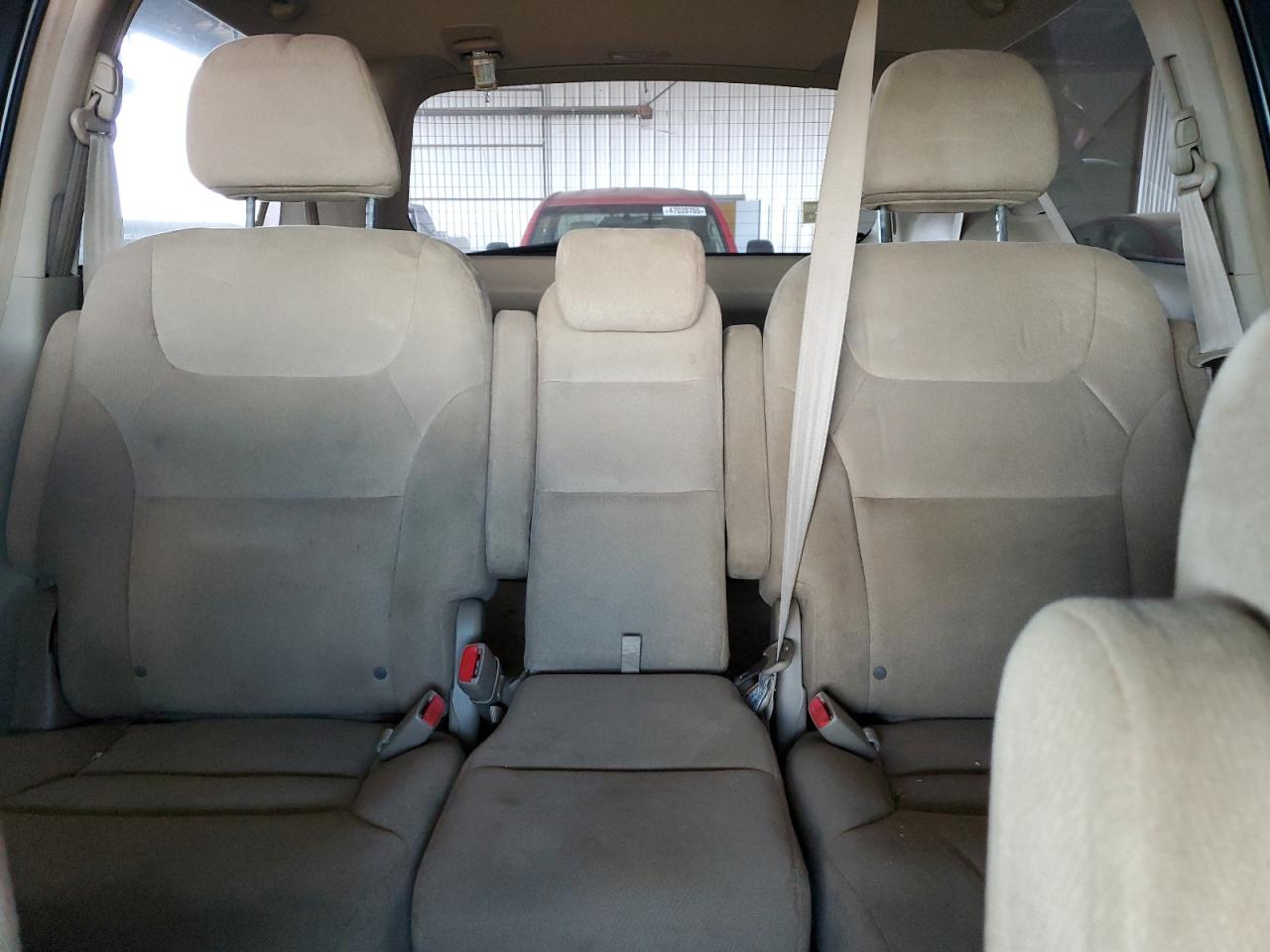2005 Honda Odyssey VIN 5FNRL384X5B006596 Copart auction photo, side / front end damage thumbnail 10
