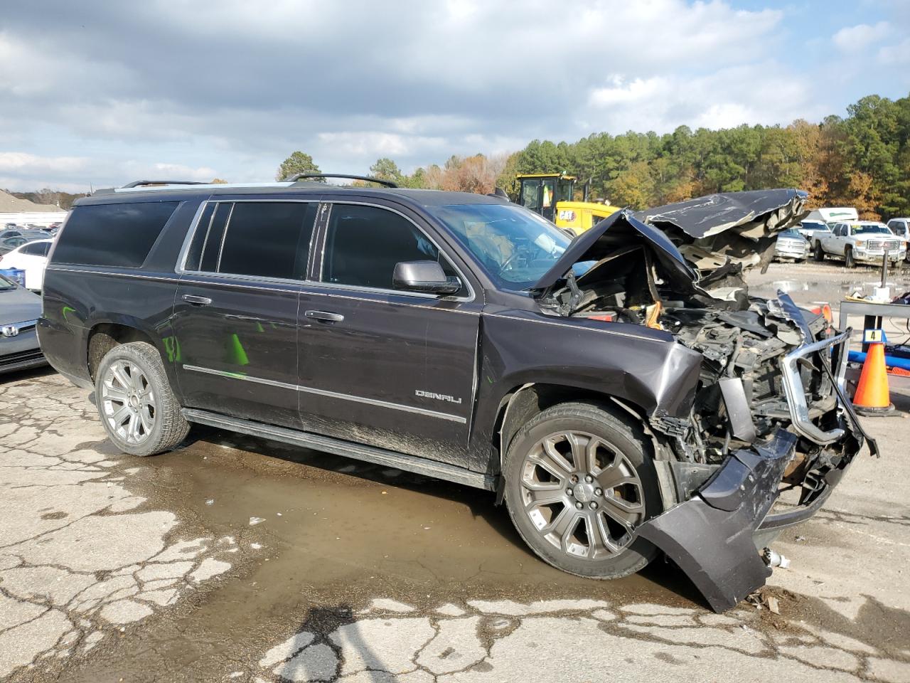2016 GMC Yukon VIN 1GKS1HKJ0GR120966 Copart auction photo, front end / side damage thumbnail 4