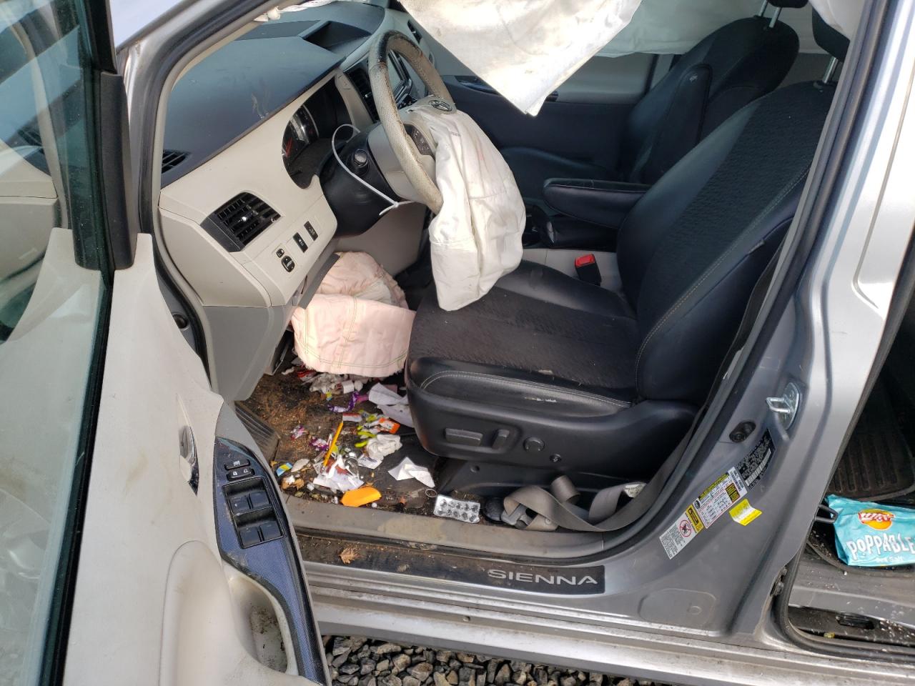 2013 Toyota Sienna VIN 5TDXK3DC7DS402857 Copart auction photo, front end damage thumbnail 8