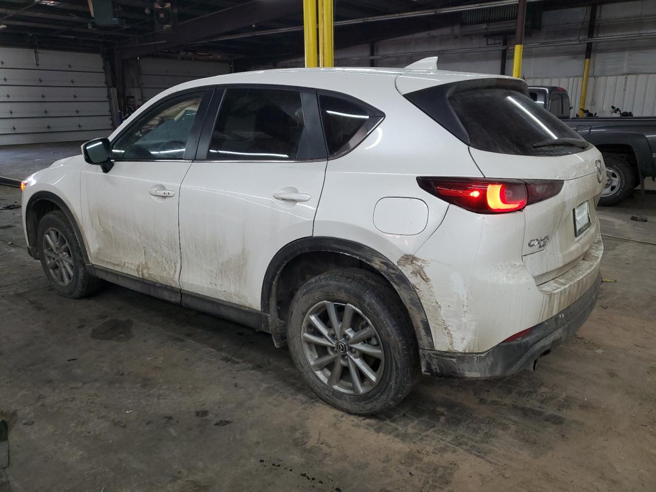 2022 Mazda CX-5 VIN JM3KFBBM8N0639437 Copart auction photo, front end damage thumbnail 2