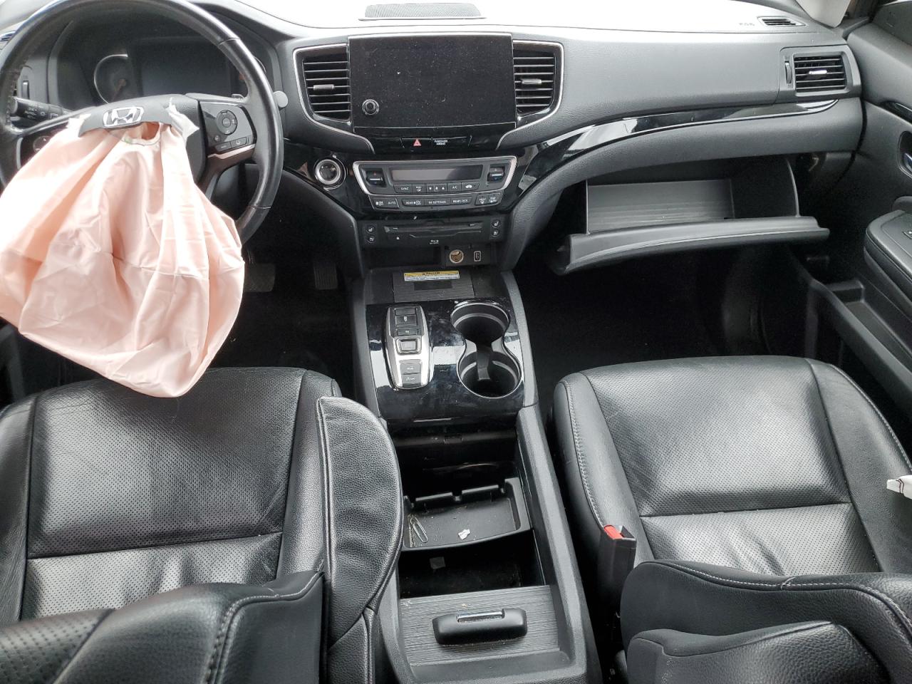 2019 Honda Pilot VIN 5FNYF6H06KB047241 Copart auction photo, side / mechanical damage thumbnail 8