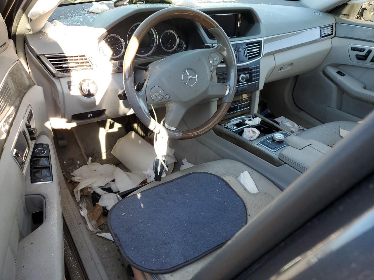2011 Mercedes-Benz E-klasse VIN WDDHF8HB5BA358672 Copart auction photo, rollover damage thumbnail 8