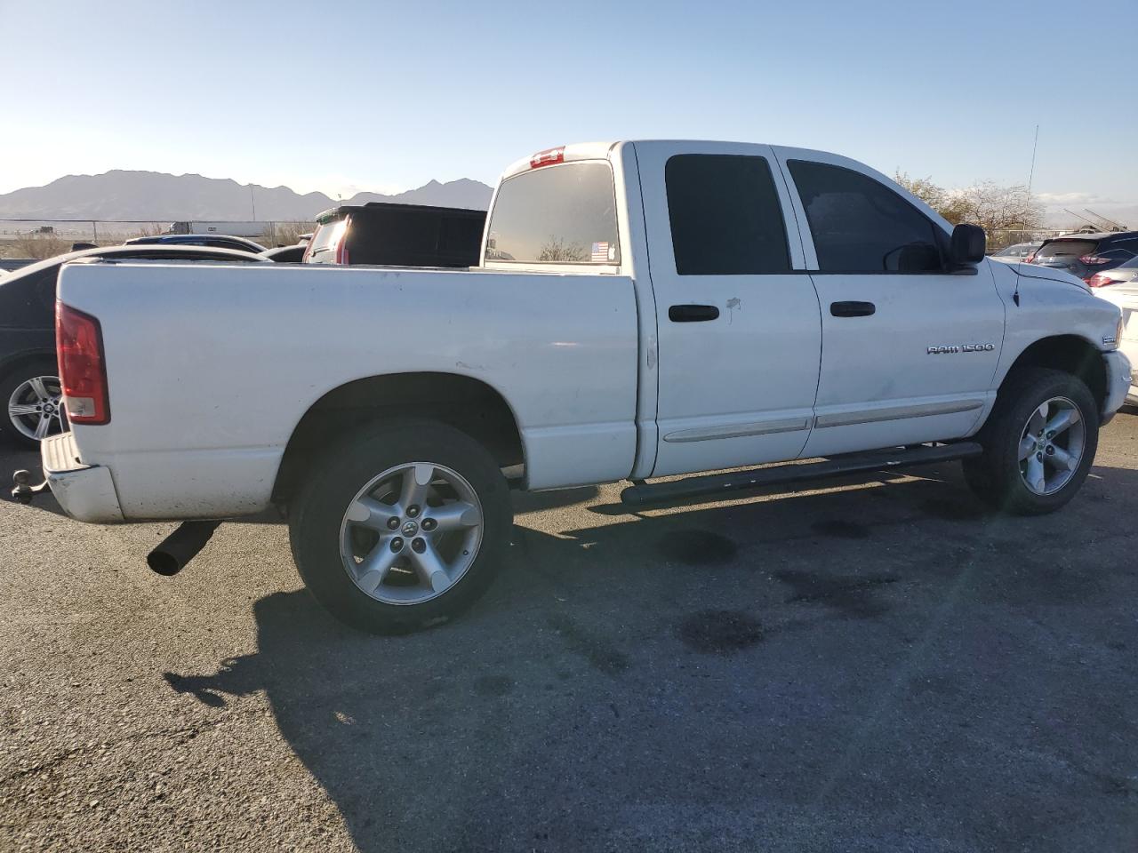 2004 Dodge RAM VIN 1D7HU18D94J262609 Copart auction photo, vandalism damage thumbnail 3