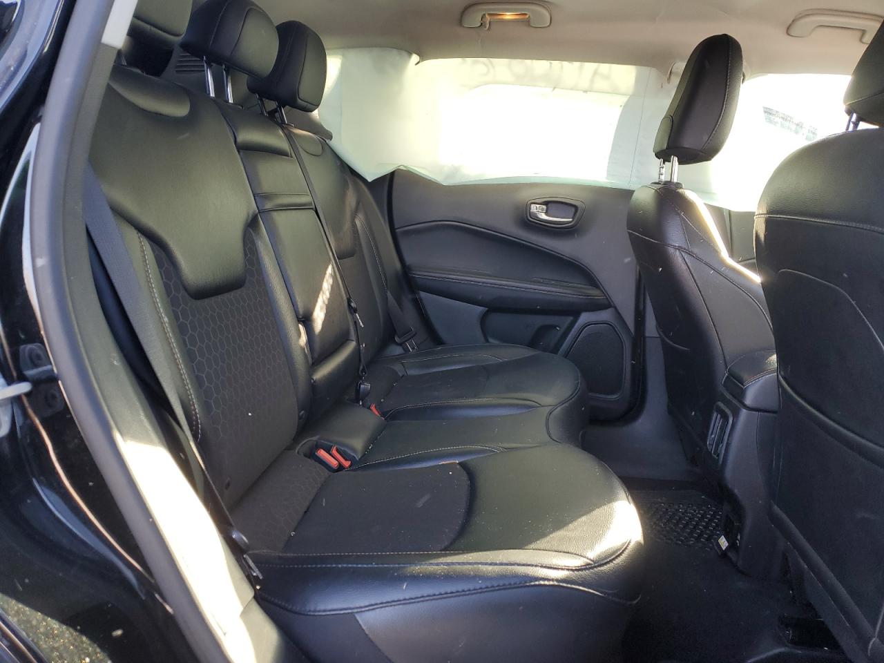 2019 Jeep Compass VIN 3C4NJDBB7KT593595 Copart auction photo, all over damage thumbnail 11