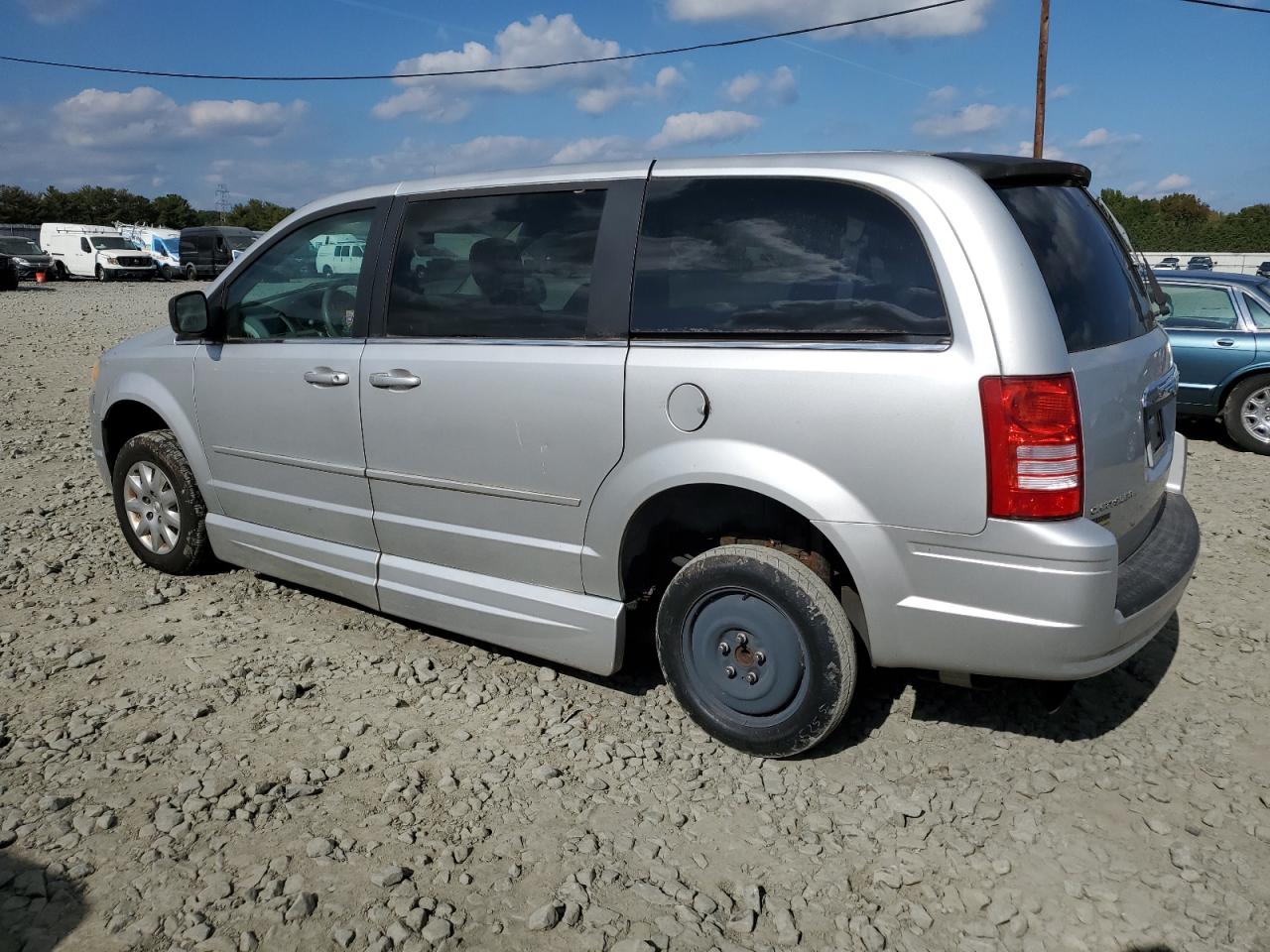 2010 Chrysler Town & Country VIN 2A4RR4DE8AR213225 Copart auction photo, undercarriage / minor dent/scratches damage thumbnail 2