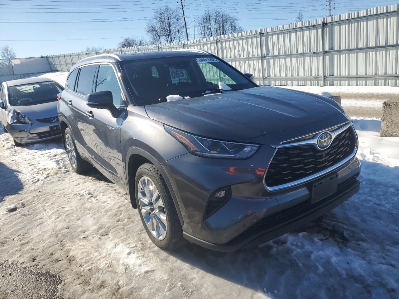 2021 Toyota Highlander VIN 5TDXBRCH9MS534700 Copart auction photo, hail damage thumbnail 4