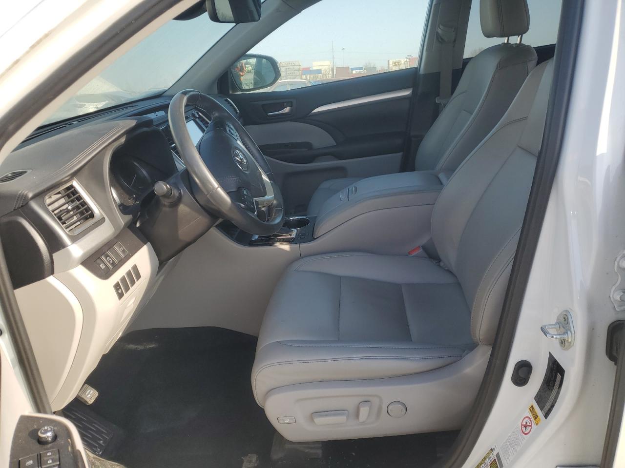 2019 Toyota Highlander VIN 5TDJZRFH1KS612669 Copart auction photo, front end / rear end damage thumbnail 7