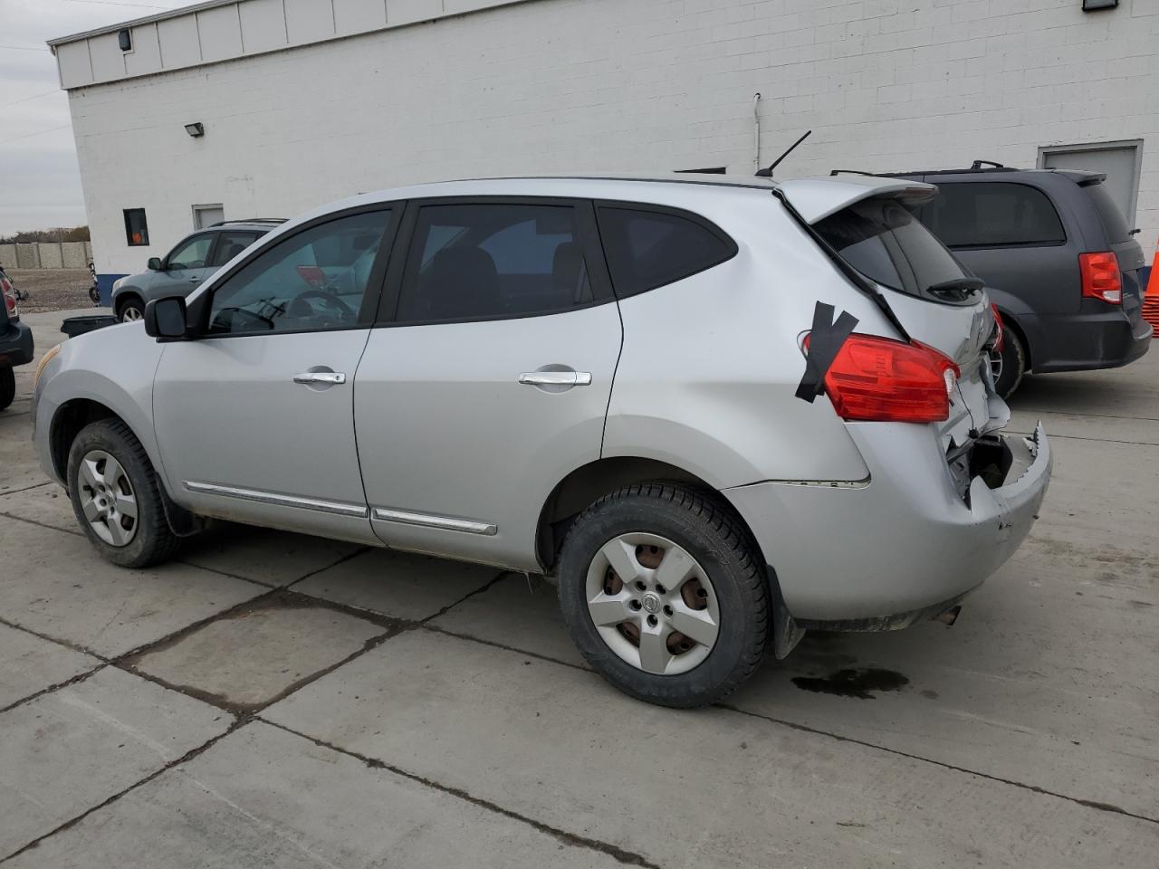 2011 Nissan Rogue VIN JN8AS5MV4BW666803 Copart auction photo, rear end damage thumbnail 2