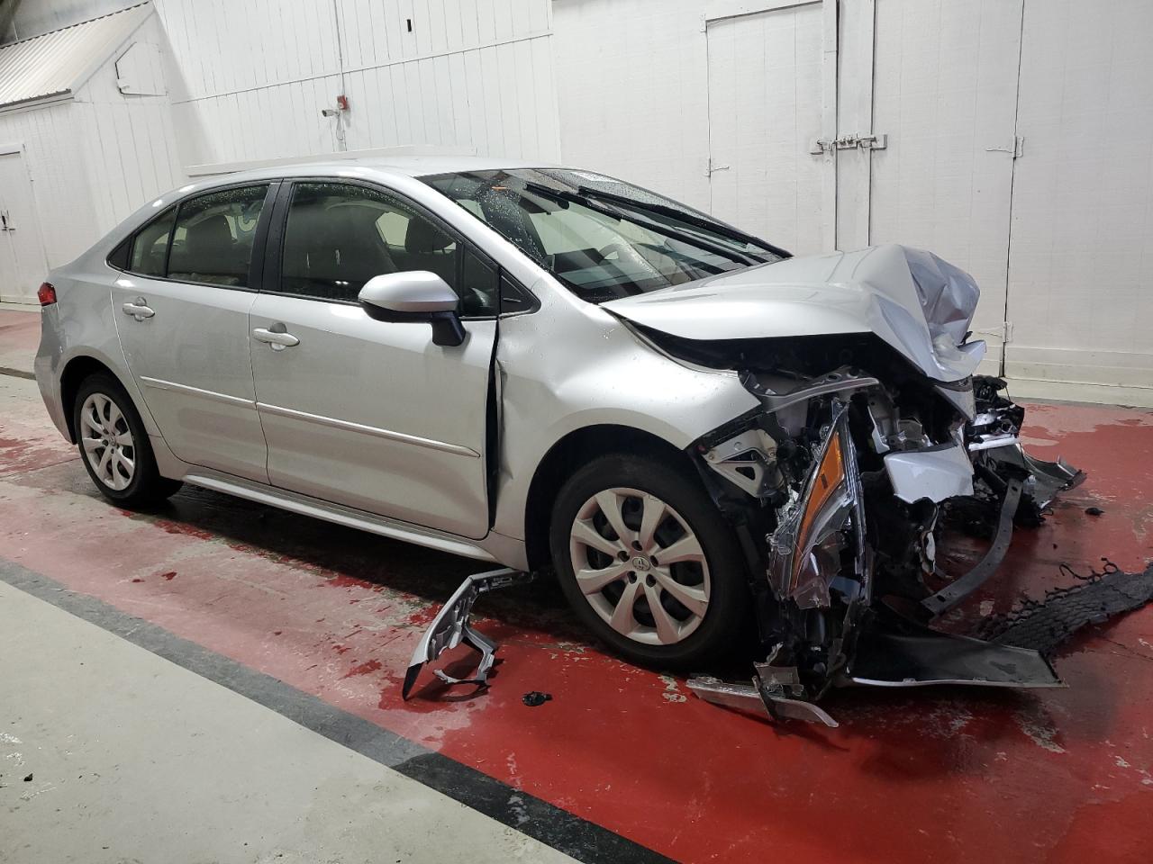 2021 Toyota Corolla VIN JTDEPMAE5MJ178361 Copart auction photo, front end / side damage thumbnail 4