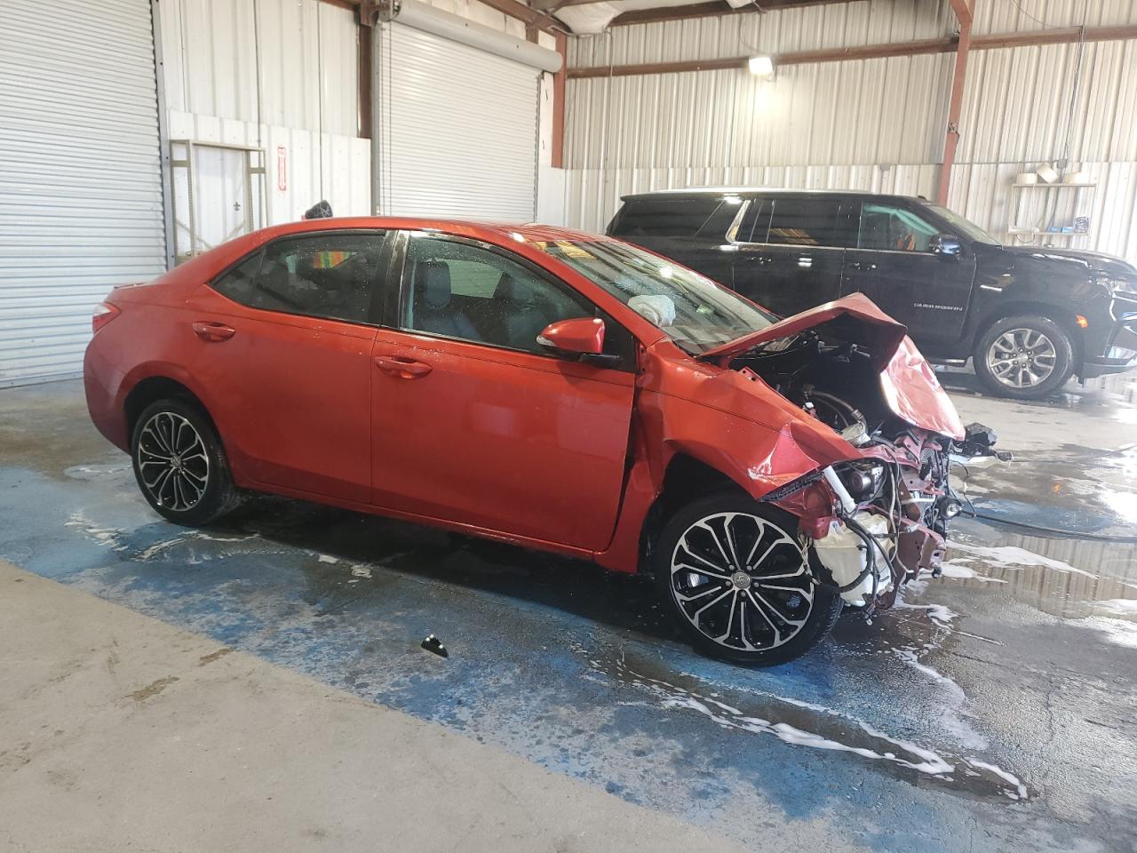 2016 Toyota Corolla VIN 5YFBURHE1GP495147 Copart auction photo, front end / side damage thumbnail 4