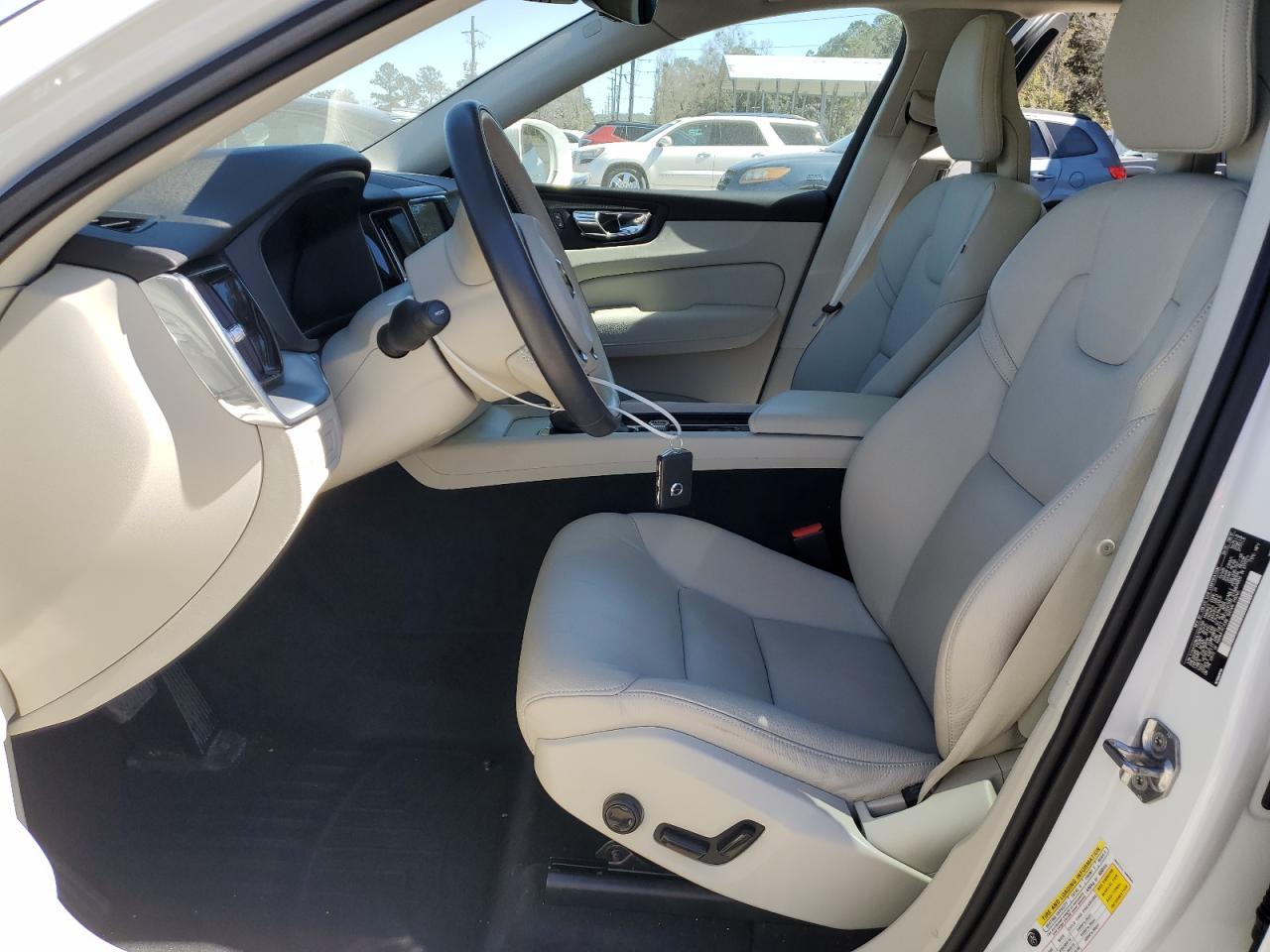 2018 Volvo XC60 VIN YV4A22RK9J1012784 Copart auction photo, water/flood damage thumbnail 7