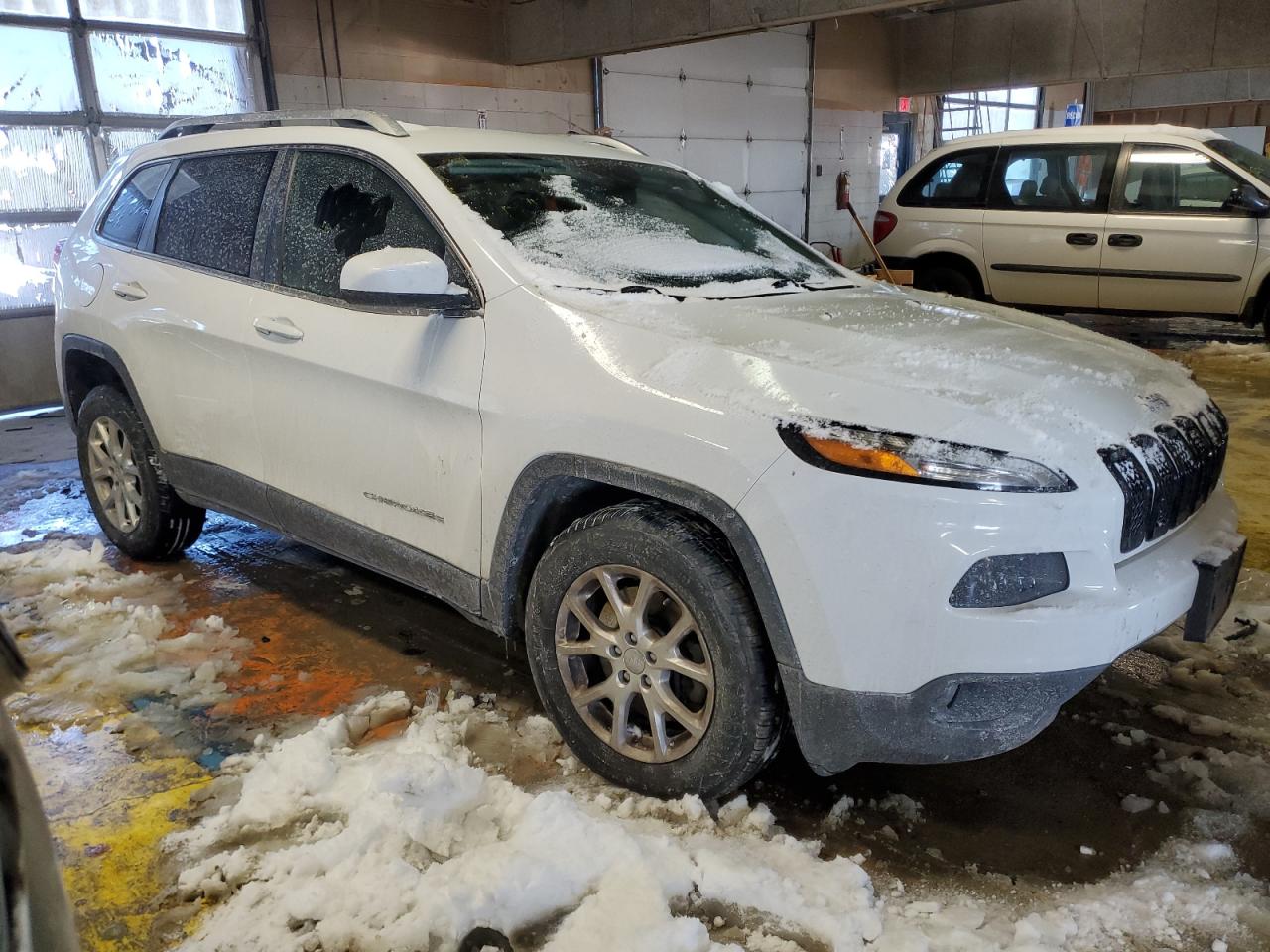 2016 Jeep Grand Cherokee VIN 1C4PJMCBXGW115597 Copart auction photo, all over / mechanical damage thumbnail 4