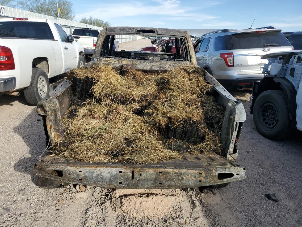 2015 RAM 1500 VIN 1C6RR7FT8FS679205 Copart auction photo, burn damage thumbnail 6