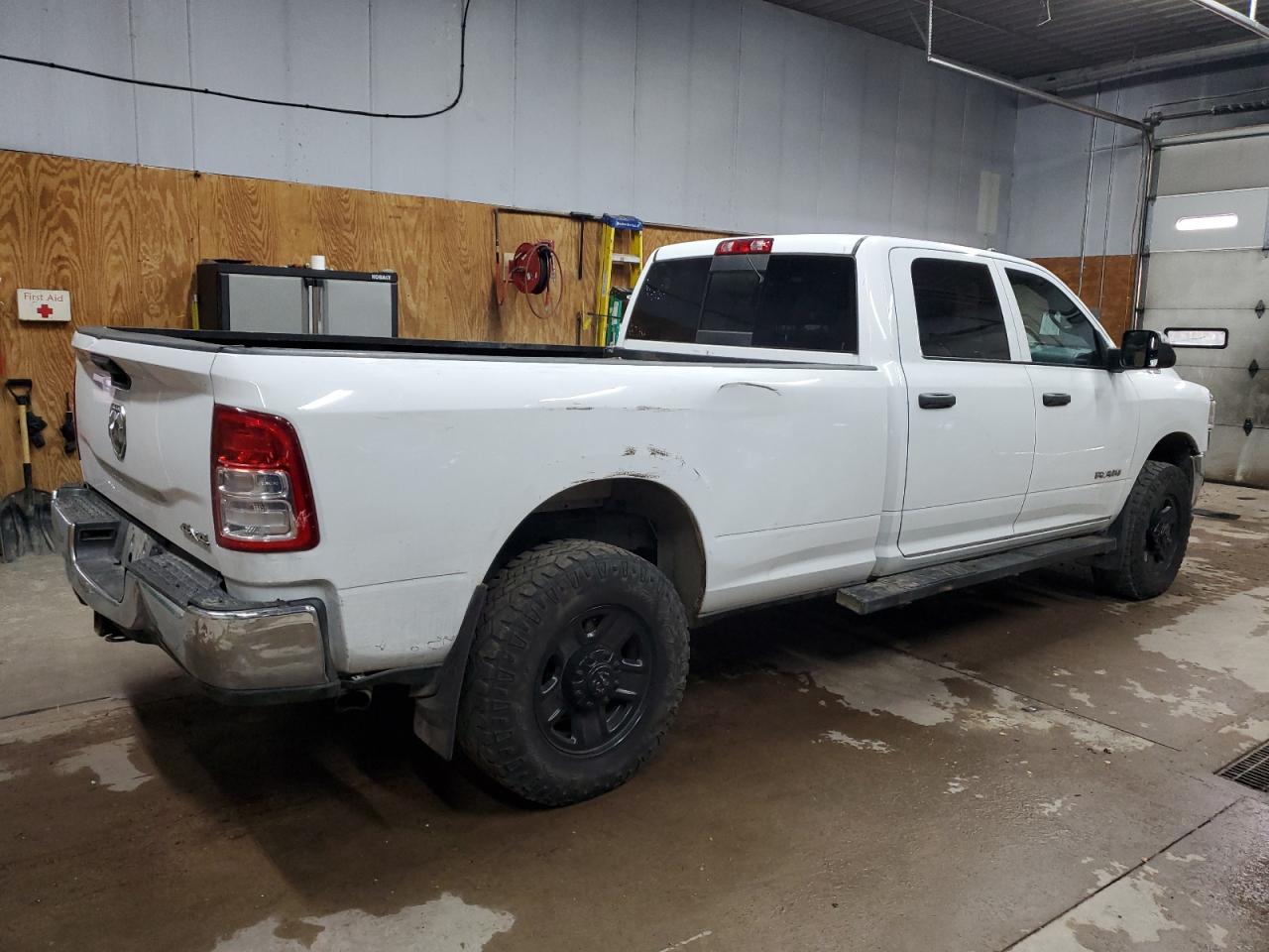 2021 RAM 2500 VIN 3C6UR5HJ9MG608478 Copart auction photo, vandalism / minor dent/scratches damage thumbnail 3