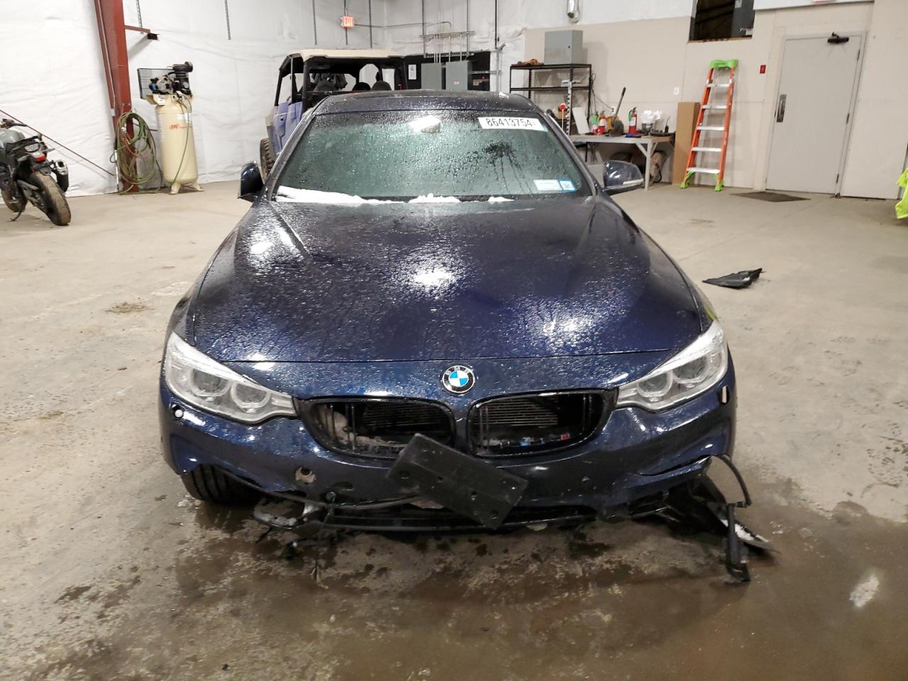 2016 BMW 4er VIN WBA4C9C51GG141484 Copart auction photo, front end / minor dent/scratches damage thumbnail 5