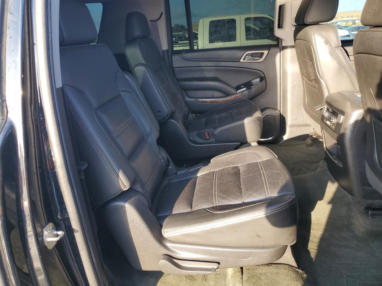2015 GMC Yukon VIN 1GKS2JKJ4FR181126 Copart auction photo, front end / side damage thumbnail 11