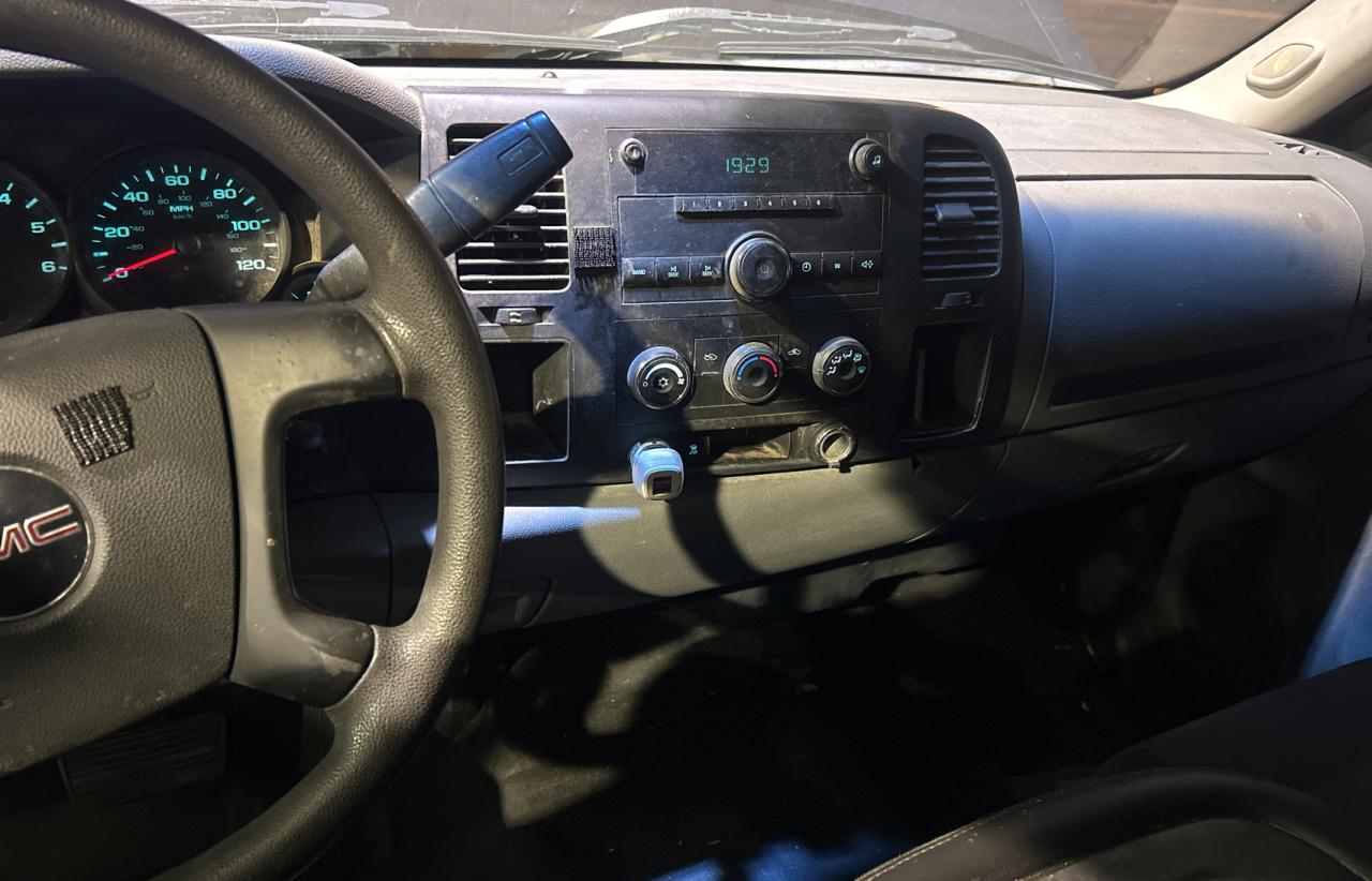 2010 GMC Sierra VIN 1GTSCTEX3AZ250207 Copart auction photo, normal wear damage thumbnail 9