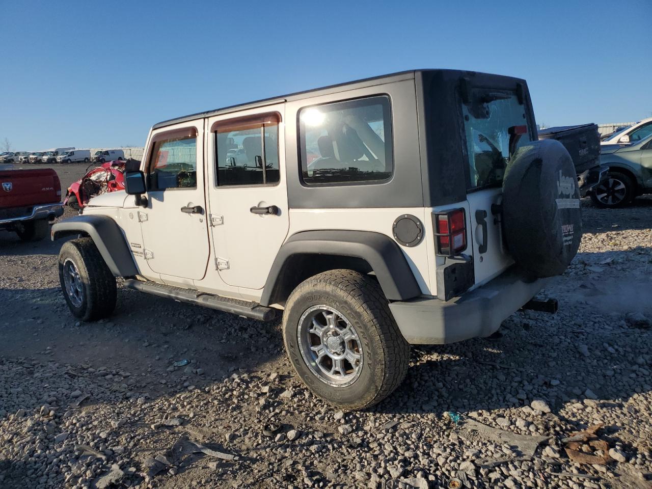 2010 Jeep Wrangler VIN 1J4BA3H19AL105182 Copart auction photo, side / rear end damage thumbnail 2