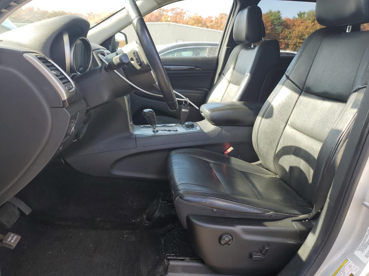 2012 Jeep Grand Cherokee VIN 1C4RJFAG9CC144121 Copart auction photo, front end / minor dent/scratches damage thumbnail 7