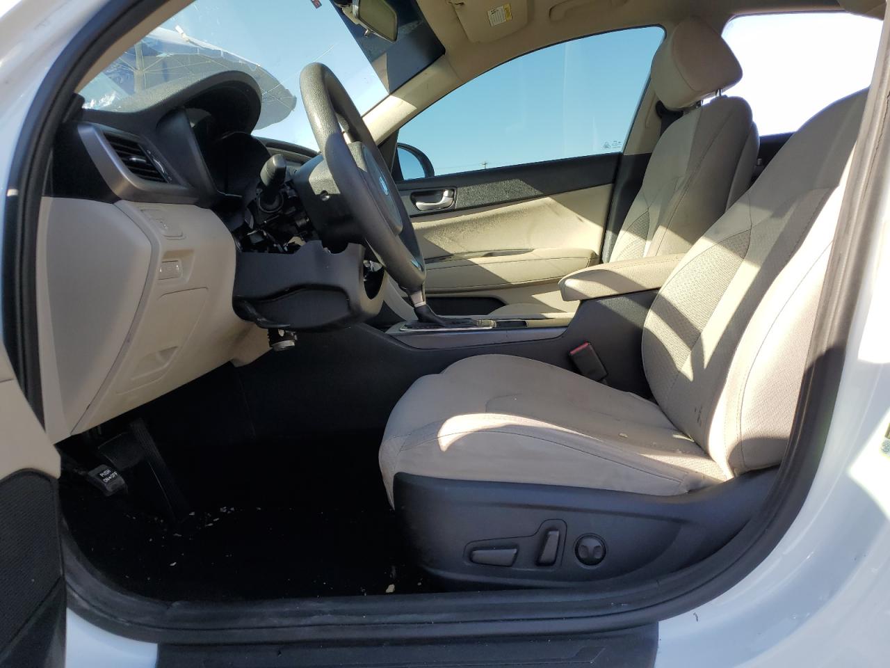 2018 KIA Optima VIN 5XXGT4L36JG242911 Copart auction photo, vandalism damage thumbnail 7