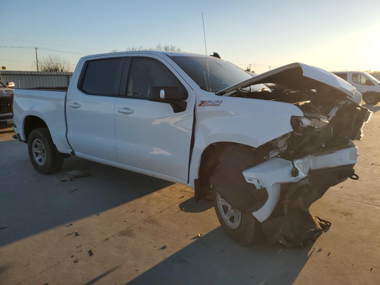 2021 Chevrolet Silverado VIN 3GCUYEEL9MG238960 Copart auction photo, front end damage thumbnail 4