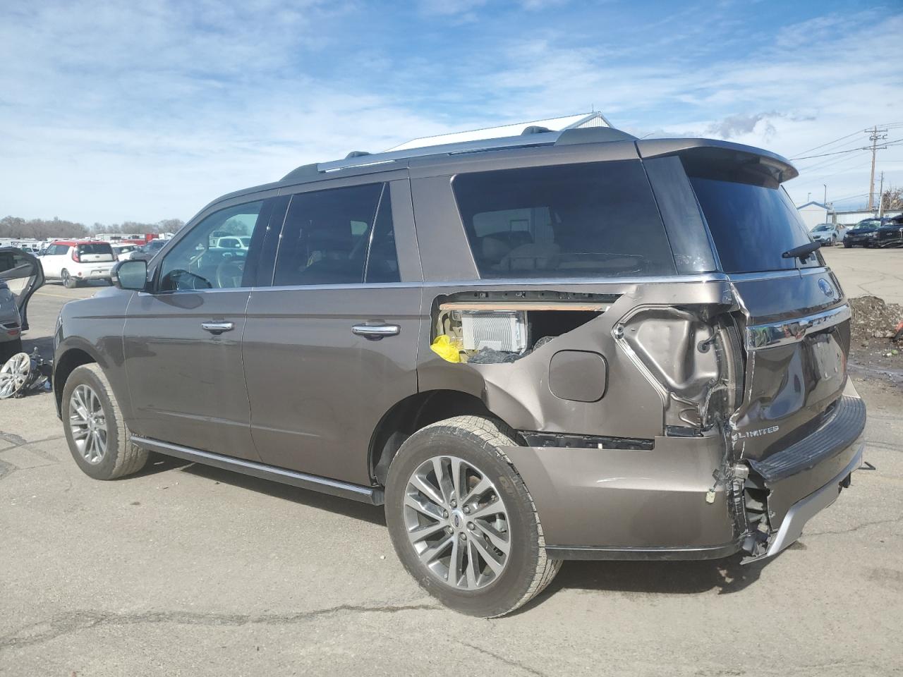 2018 Ford Expedition VIN 1FMJU2AT9JEA37268 Copart auction photo, rear end damage thumbnail 2