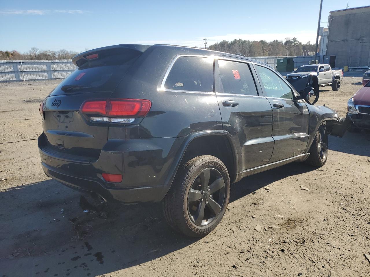 2015 Jeep Grand Cherokee VIN 1C4RJFAG0FC134873 Copart auction photo, front end / side damage thumbnail 4