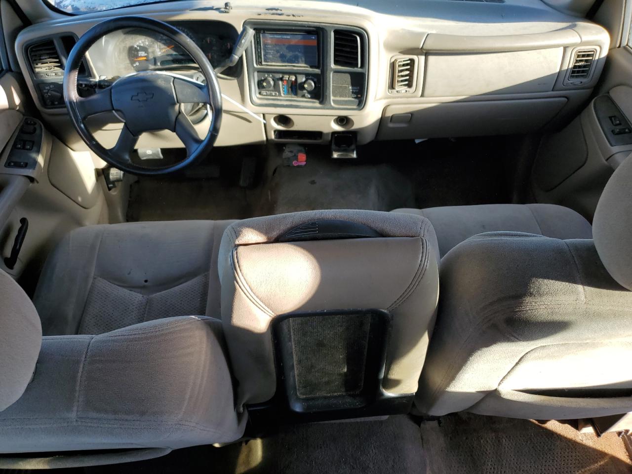 2003 Chevrolet Silverado VIN 1GCHC29U93E288555 Copart auction photo, front end damage thumbnail 8