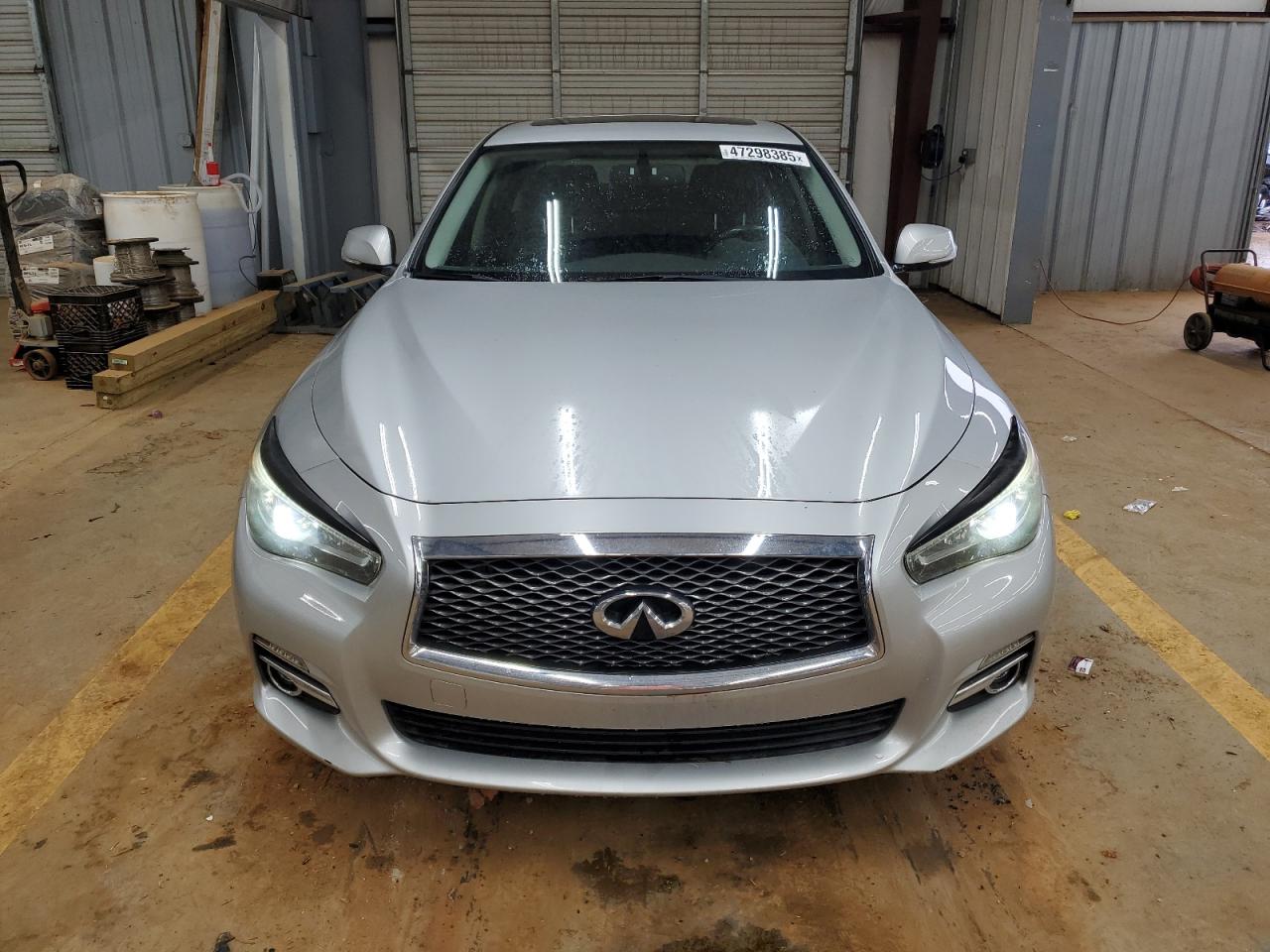 2014 Infiniti Q50 VIN JN1BV7AP4EM686688 Copart auction photo, side / rear end damage thumbnail 5