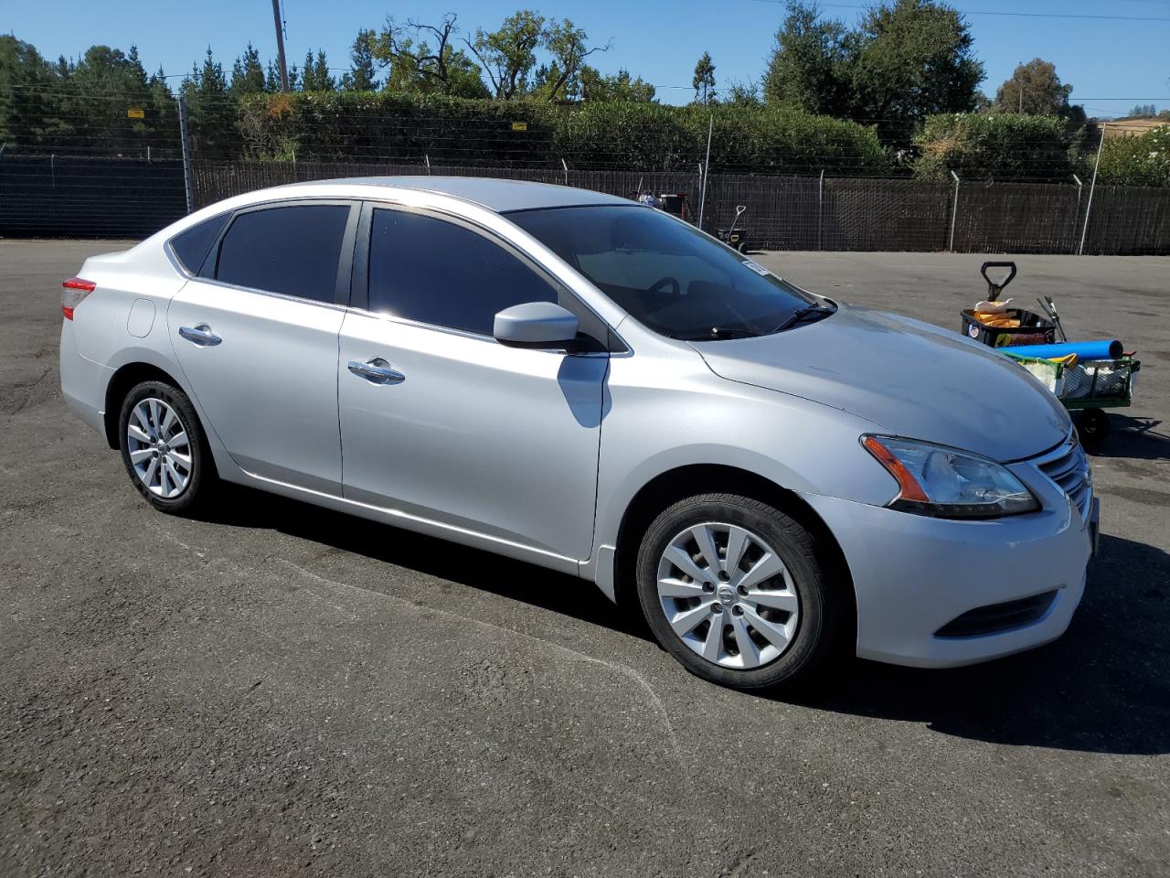 2015 Nissan Sentra VIN 3N1AB7AP5FL689423 Copart auction photo, front end damage thumbnail 4