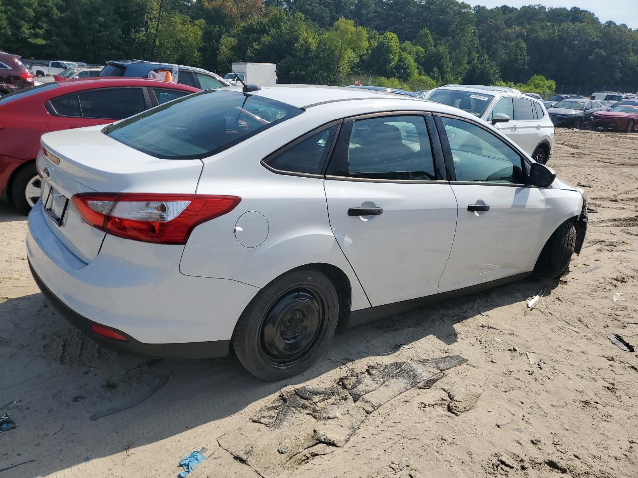 2012 Ford Focus VIN 1FAHP3E2XCL396134 Copart auction photo, front end damage thumbnail 3