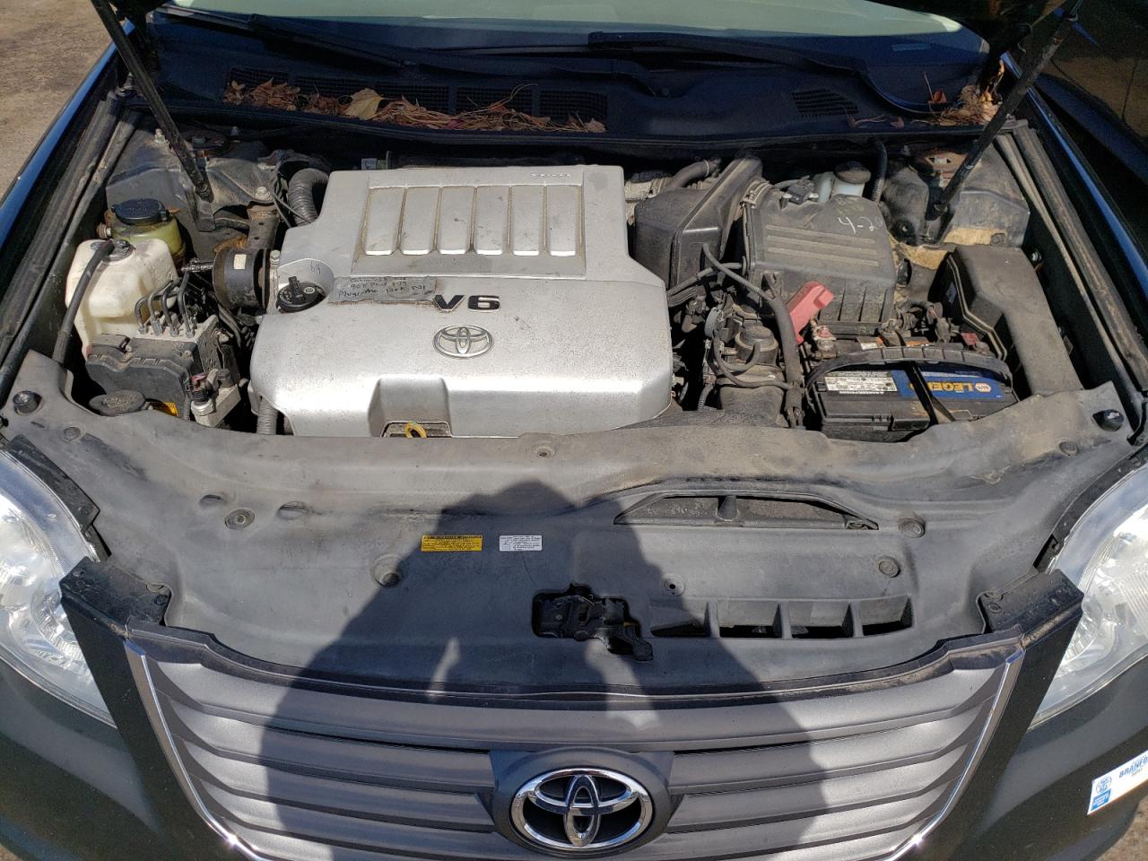 2010 Toyota Avalon VIN 4T1BK3DBXAU363850 Copart auction photo, minor dent/scratches / mechanical damage thumbnail 11