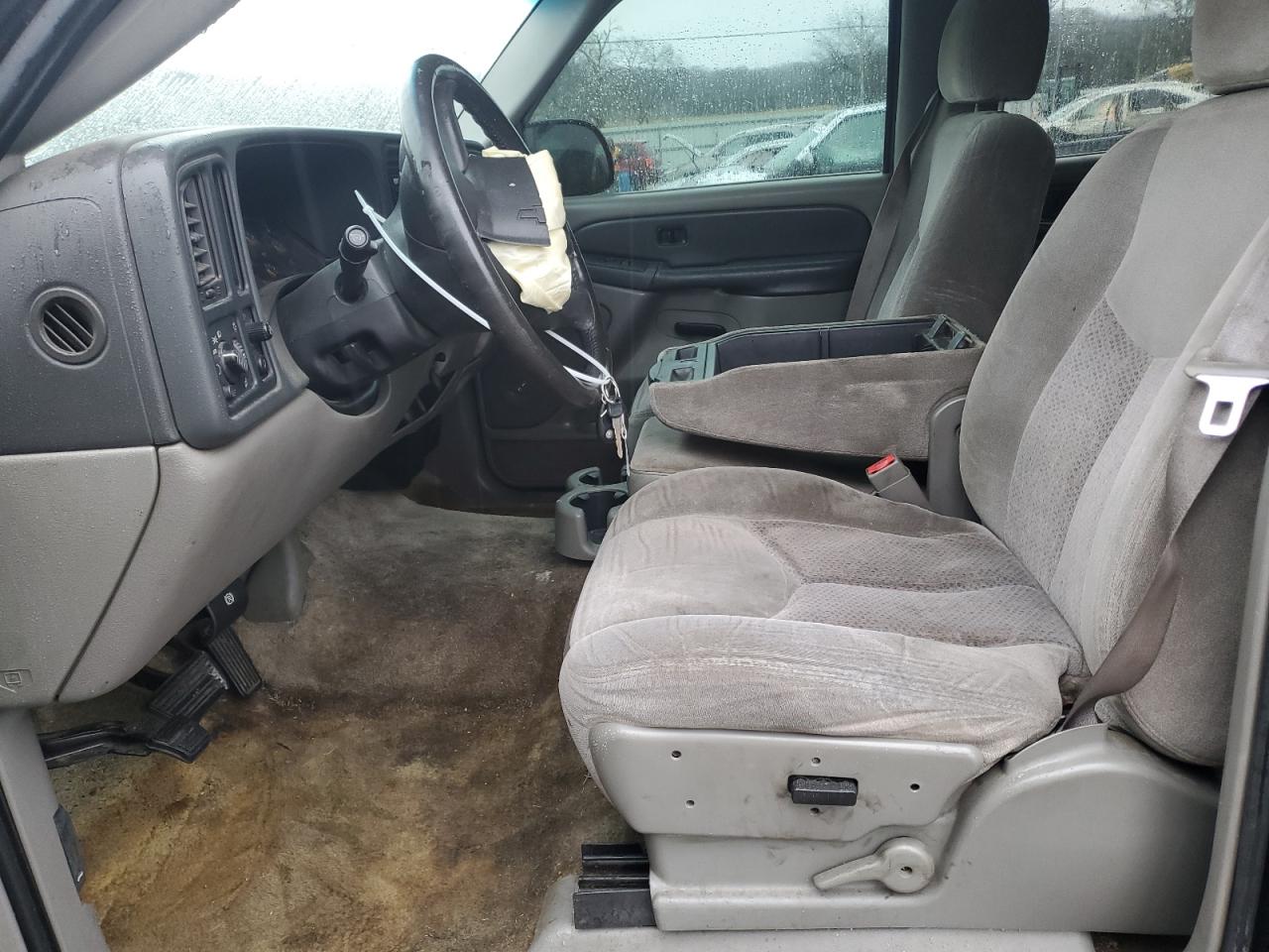 2003 Chevrolet Tahoe VIN 1GNEC13VX3J138483 Copart auction photo, front end damage thumbnail 7