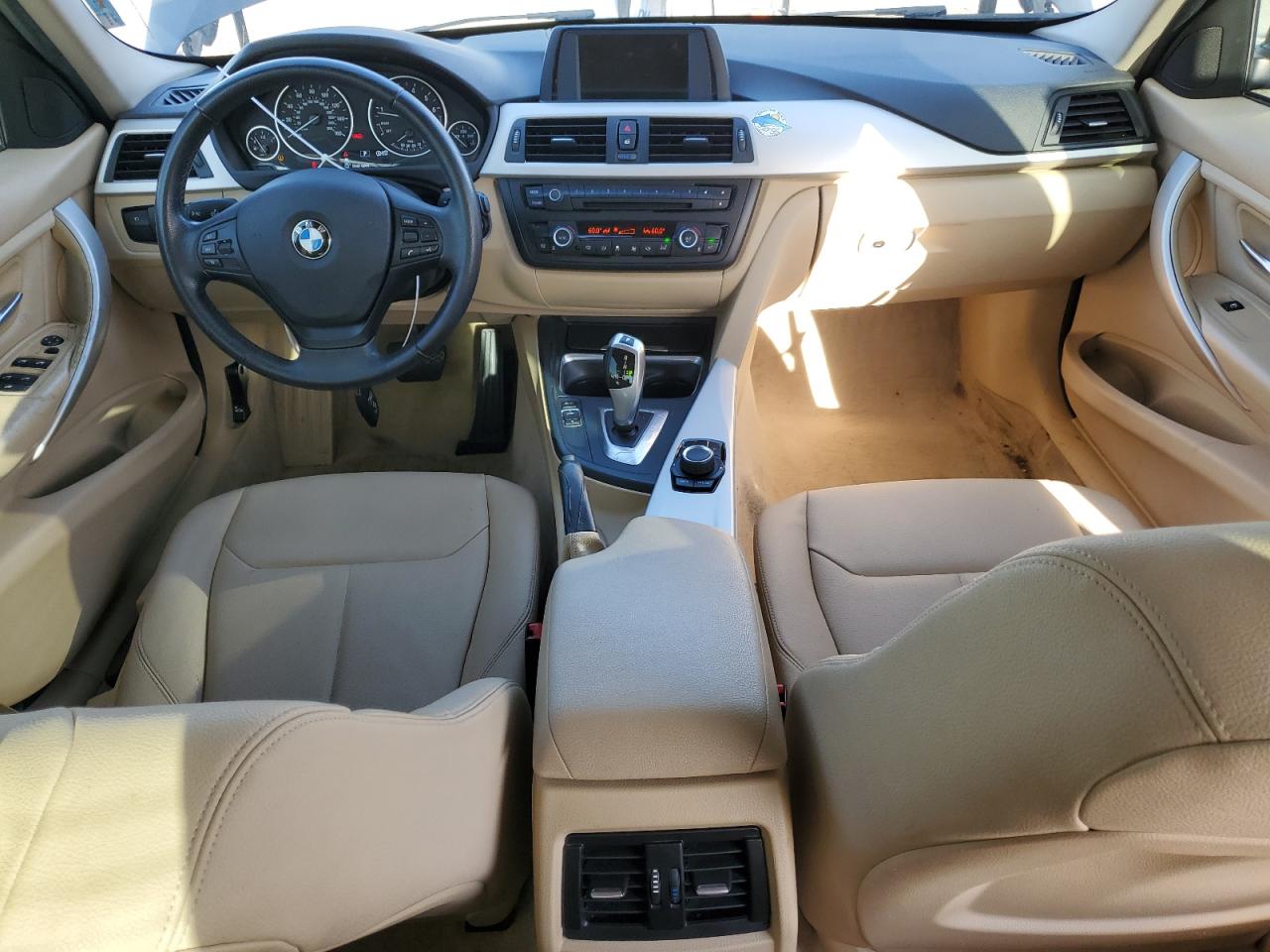 2014 BMW 3er VIN WBA3B1C54EP679335 Copart auction photo, all over damage thumbnail 8