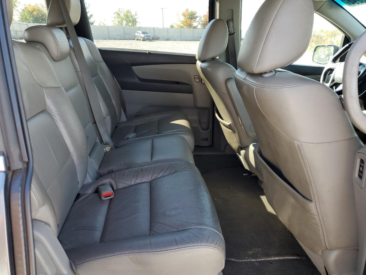 2013 Honda Odyssey VIN 5FNRL5H62DB034632 Copart auction photo, rear end / minor dent/scratches damage thumbnail 11