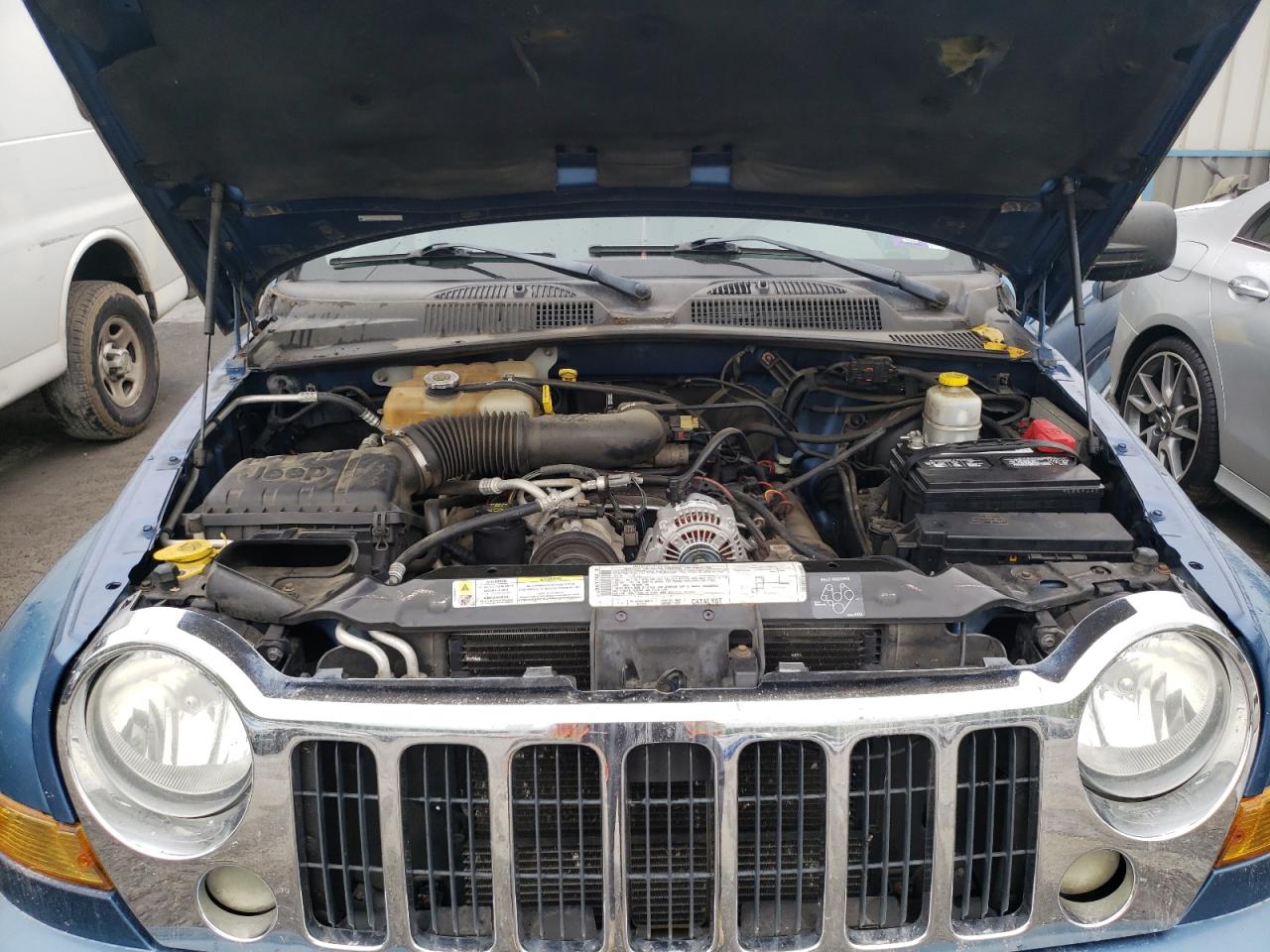 2006 Jeep Liberty (North America) VIN 1J4GL58K56W289000 Copart auction photo, all over damage thumbnail 12