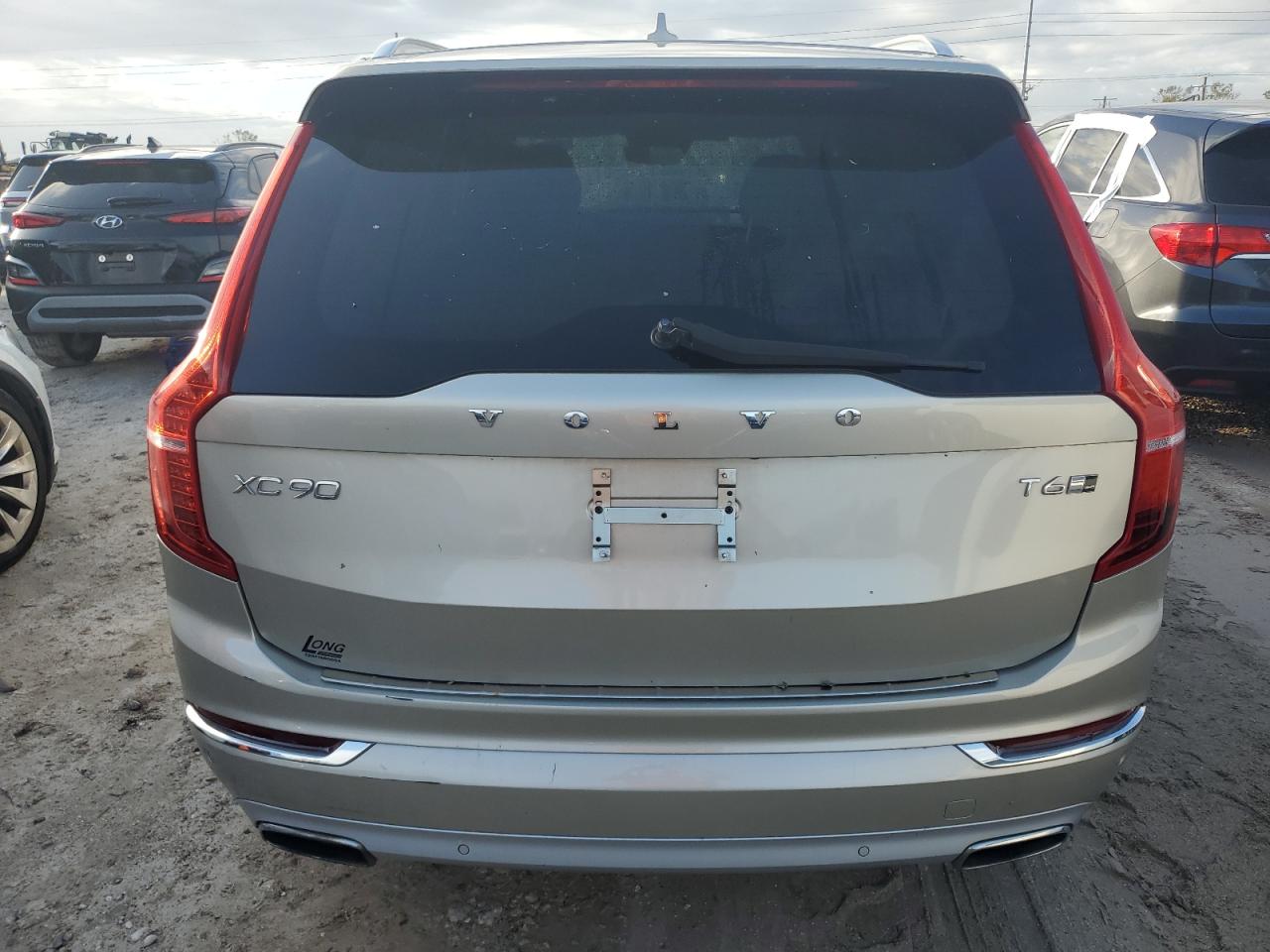 2018 Volvo XC90 VIN YV4A22PL5J1365762 Copart auction photo, water/flood damage thumbnail 6