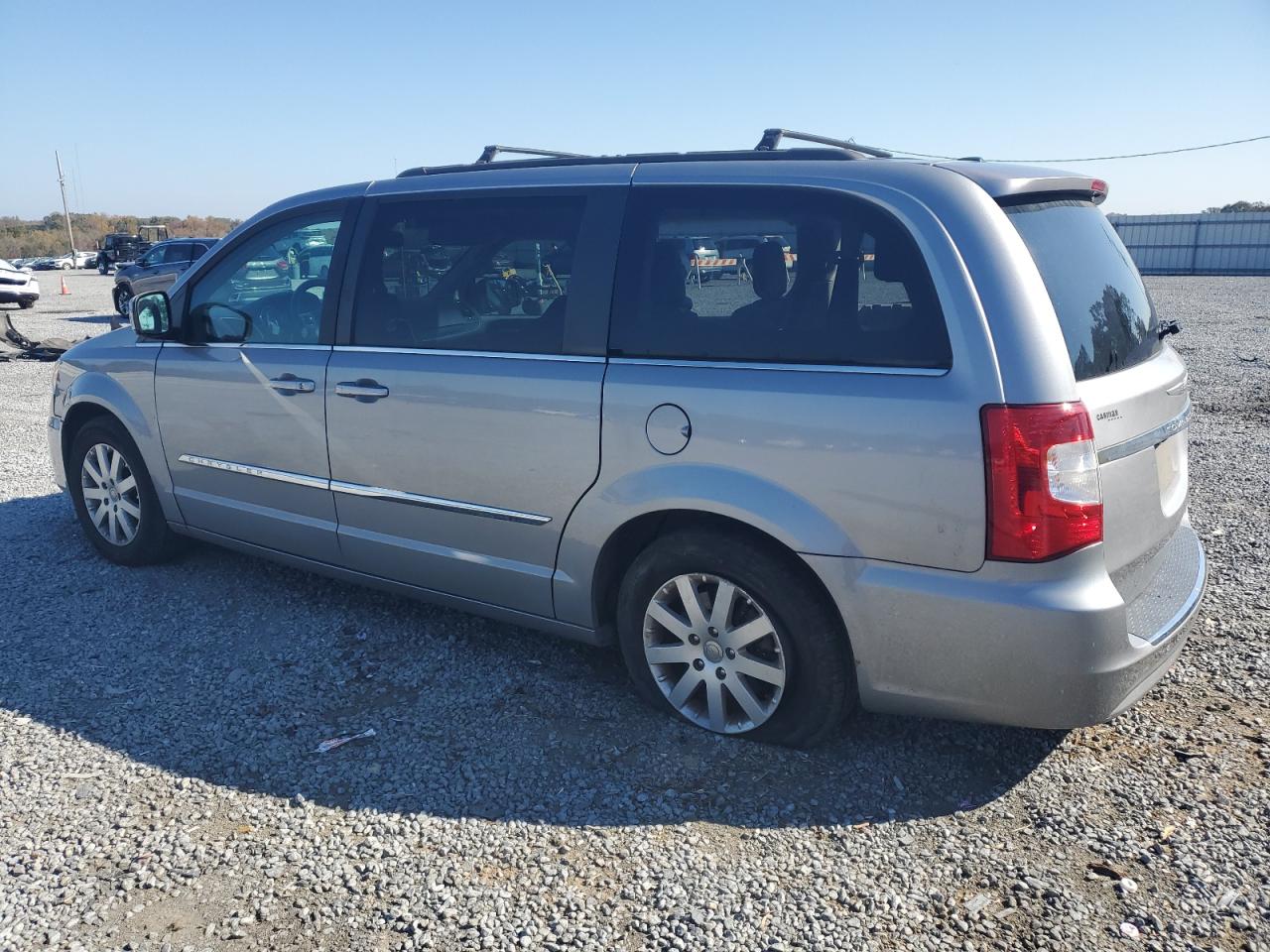 2015 Chrysler Town & Country VIN 2C4RC1BG4FR664847 Copart auction photo, side / rear end damage thumbnail 2