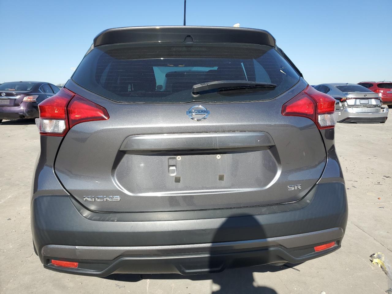 2018 Nissan Kicks VIN 3N1CP5CU4JL526207 Copart auction photo, side / hail damage thumbnail 6