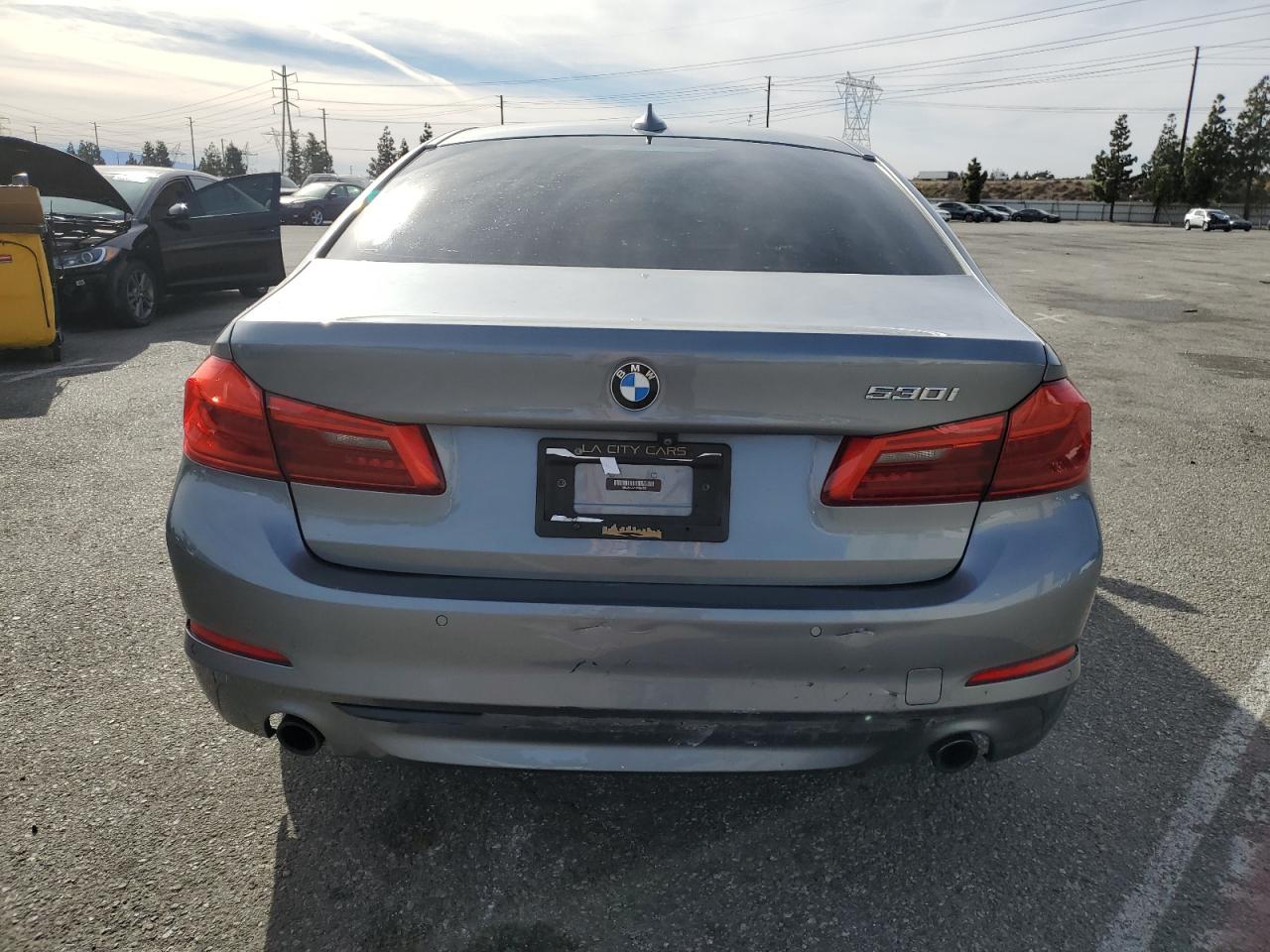 2020 BMW 5er VIN WBAJR3C02LWW69439 Copart auction photo, front end / rear end damage thumbnail 6