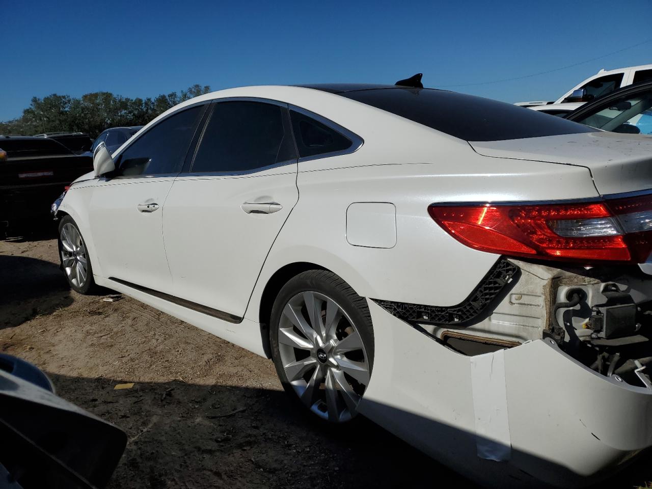 2016 Hyundai Azera VIN KMHFH4JG9GA569208 Copart auction photo, rear end / front end damage thumbnail 2