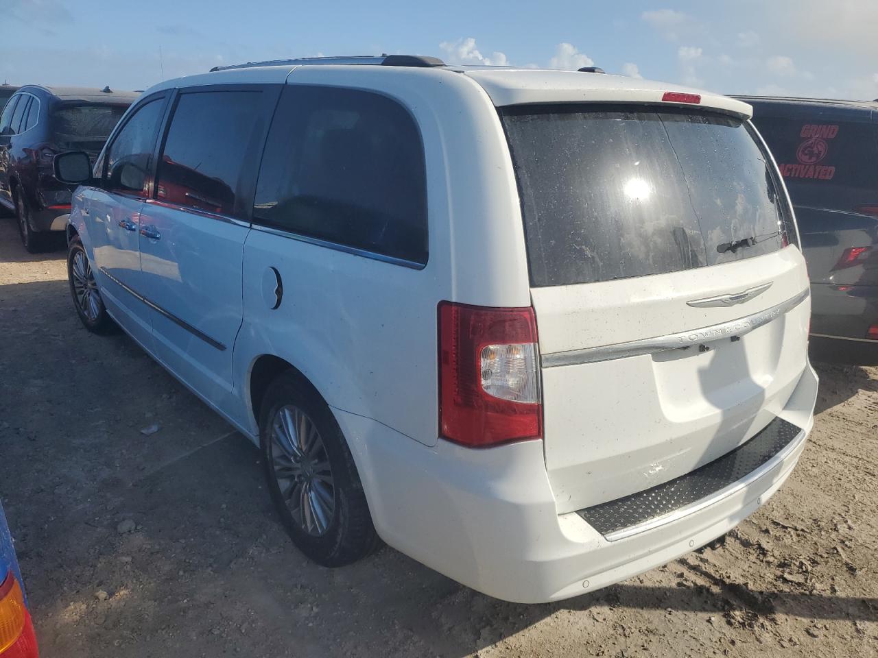 2014 Chrysler Town & Country VIN 2C4RC1CG5ER455145 Copart auction photo, water/flood damage thumbnail 2