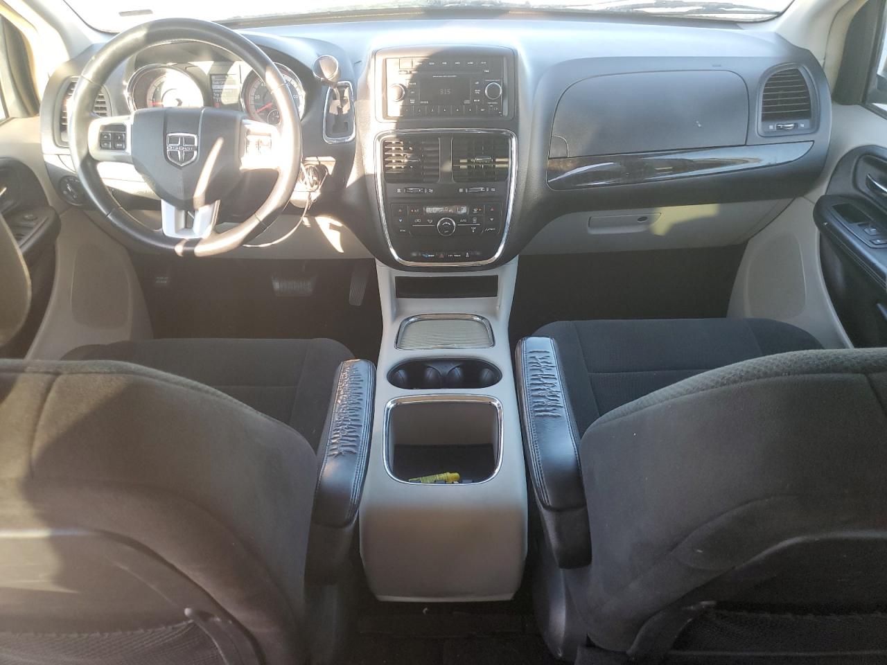 2012 Dodge Caravan VIN 2C4RDGDG0CR100699 Copart auction photo, all over / minor dent/scratches damage thumbnail 8