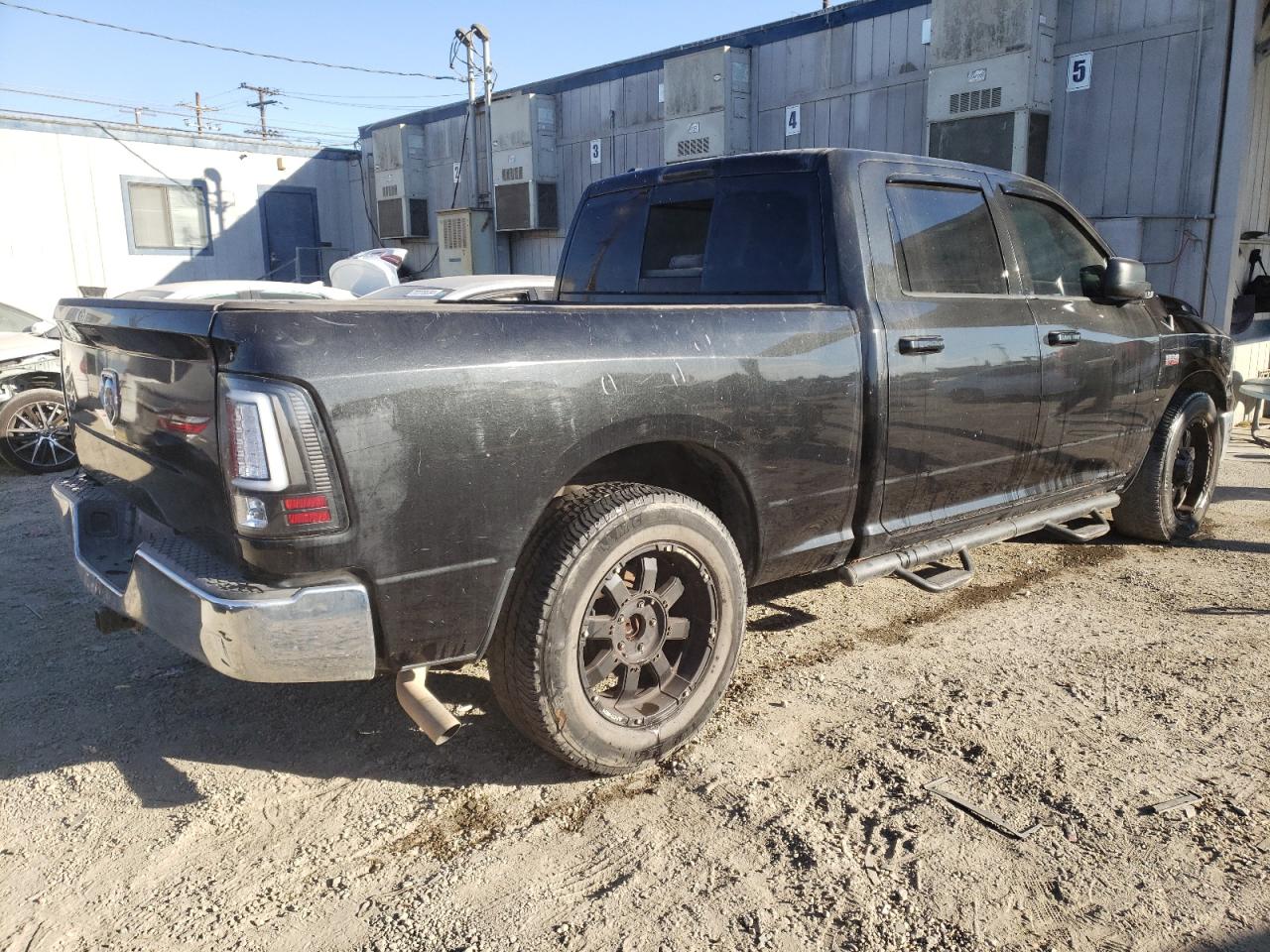 2019 RAM 1500 VIN 1C6RR6TT2KS562017 Copart auction photo, minor dent/scratches damage thumbnail 3