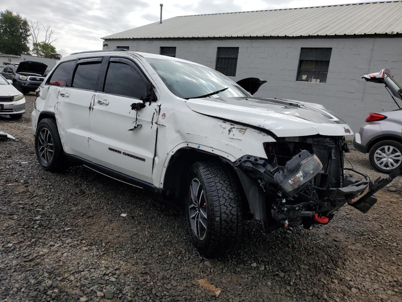 2020 Jeep Grand Cherokee VIN 1C4RJFLG4LC310607 Copart auction photo, all over damage thumbnail 4
