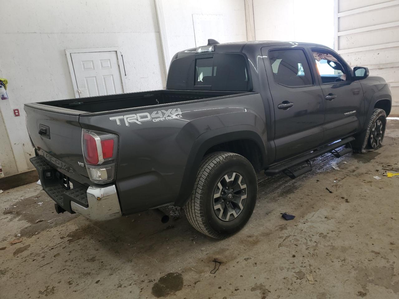 2021 Toyota Tacoma VIN 3TYCZ5AN9MT012679 Copart auction photo, rollover damage thumbnail 3