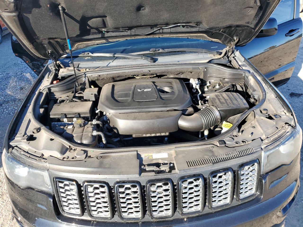 2019 Jeep Grand Cherokee VIN 1C4RJFAG0KC593430 Copart auction photo, all over damage thumbnail 12