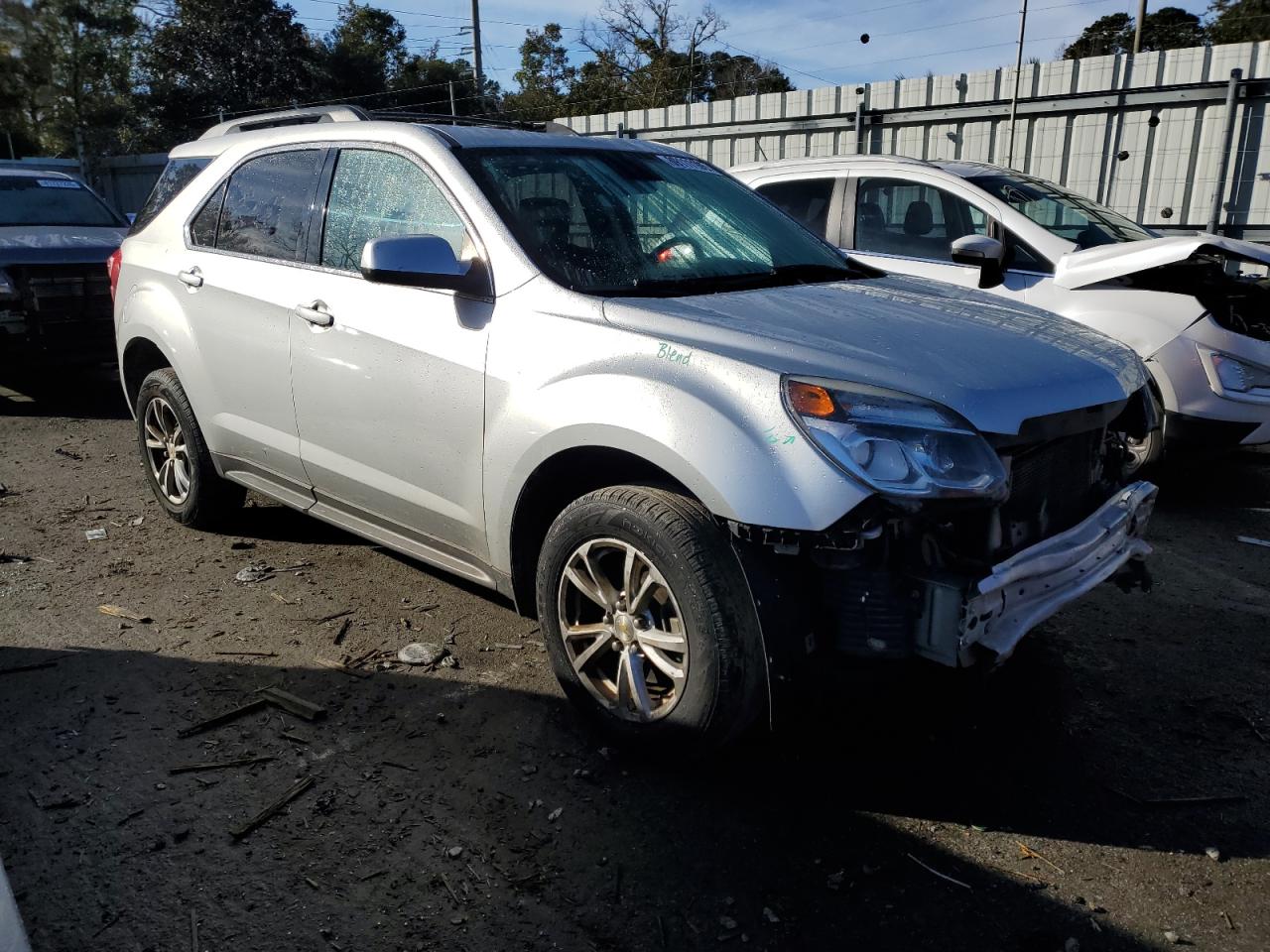 2017 Chevrolet Equinox VIN 2GNALCEK8H1538749 Copart auction photo, top/roof / front end damage thumbnail 4