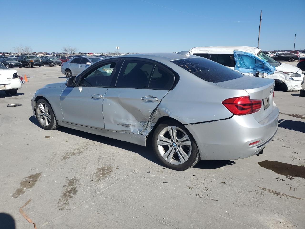 2016 BMW 3er VIN WBA8E9C52GK646555 Copart auction photo, side damage thumbnail 2